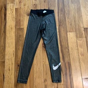 Silver Nike Dri-fit leggings